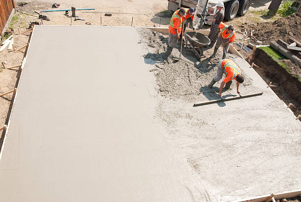 Best Concrete Sidewalk Installation in New Haven, MI